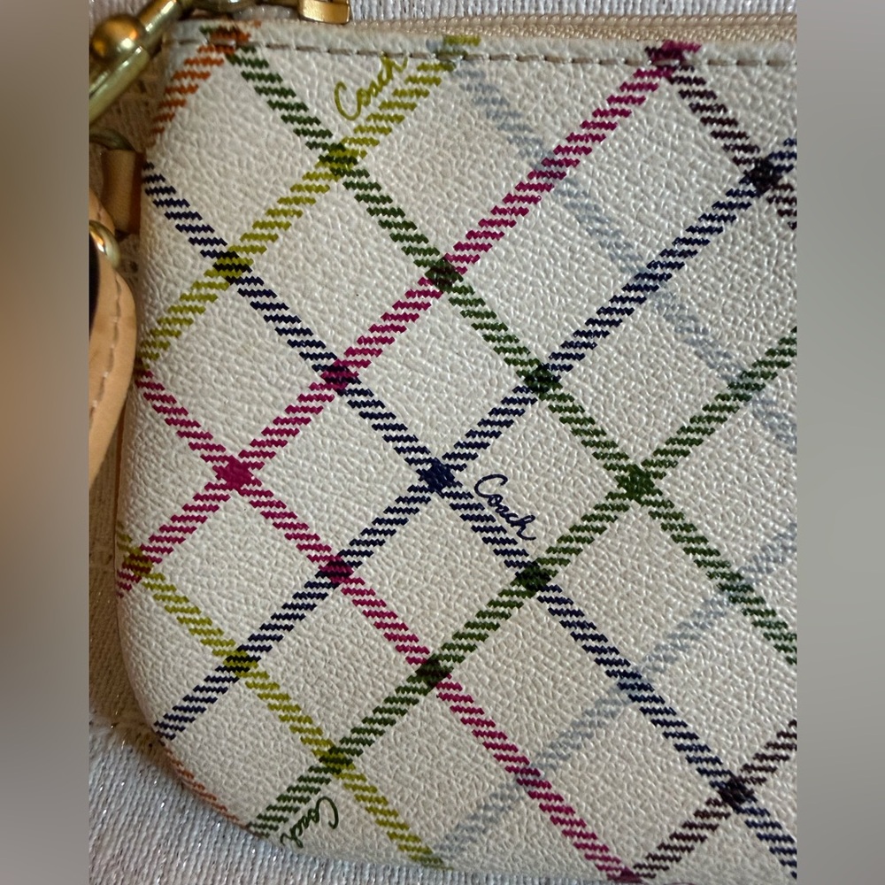 Coach vintage Women’s Multicolor Plaid Wristlet Pouch - Neutral Base - Picture 2 of 4